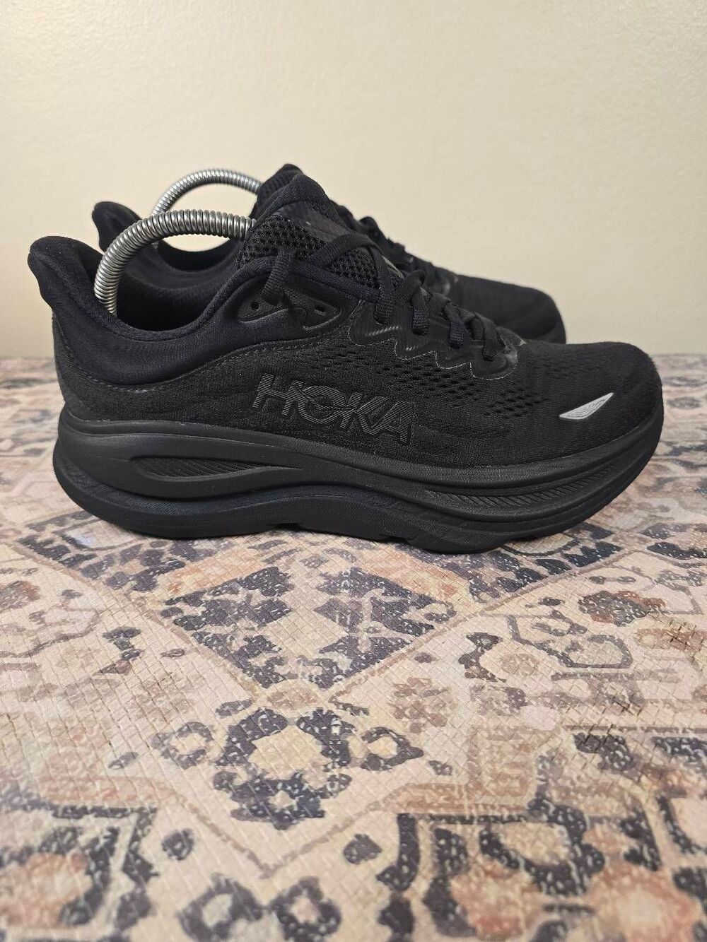 Hoka One One Bondi 9 Triple Black Women's Running Shoes Size 9.5 B Cushioned